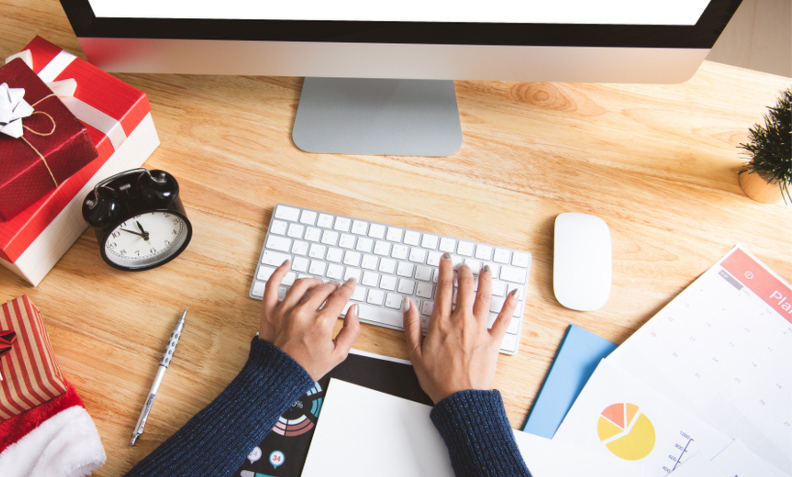 General Blogging in 2026 feature image showing a young creator starting a blog, planning strategies, and building big dreams online